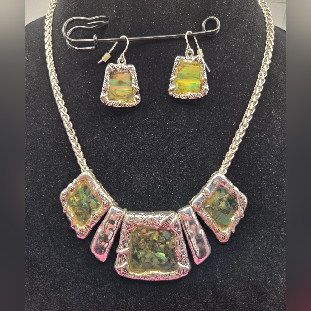 727. Silver-Tone And Abalone Shell Statenent Necklace and Earring Set